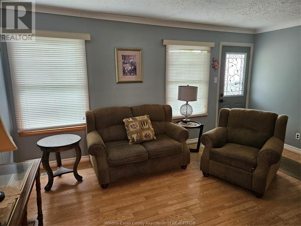 1709 CENTRAL Image 4