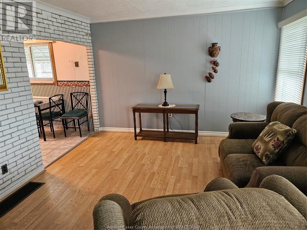 1709 CENTRAL Image 6