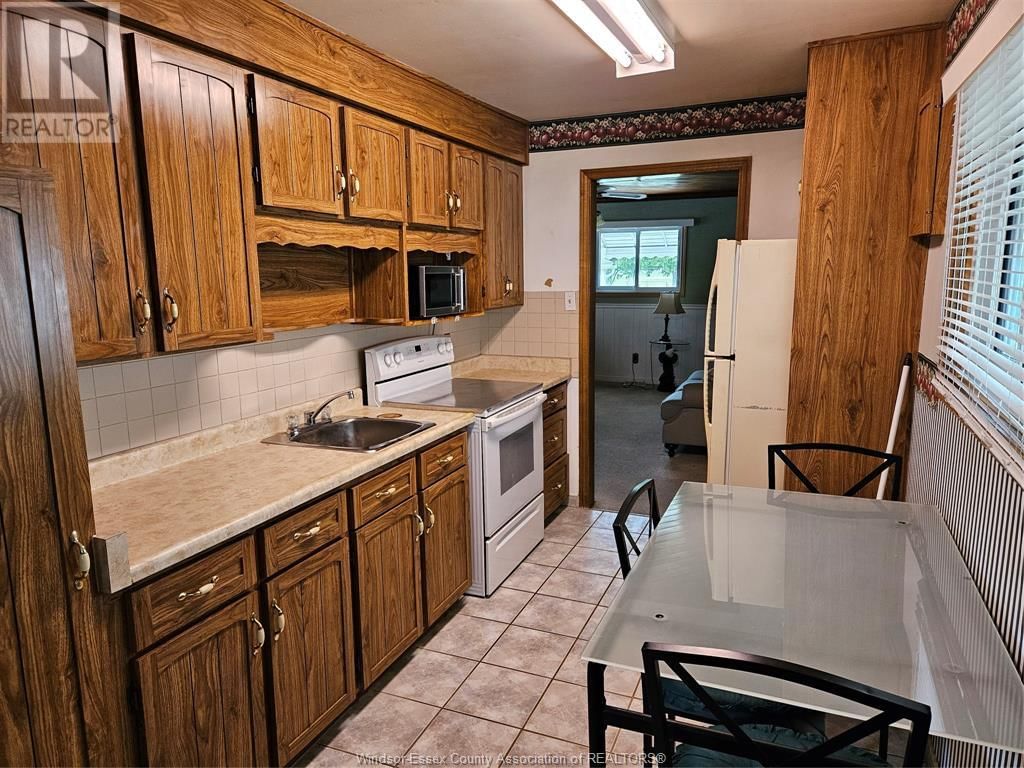 1709 CENTRAL Image 9