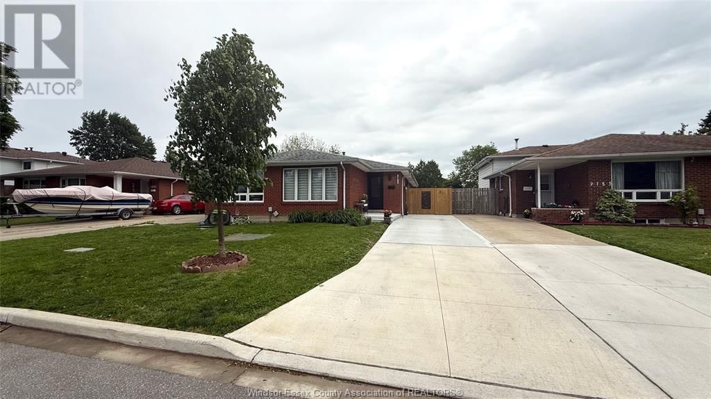 9793 LYNNGROVE Image 2