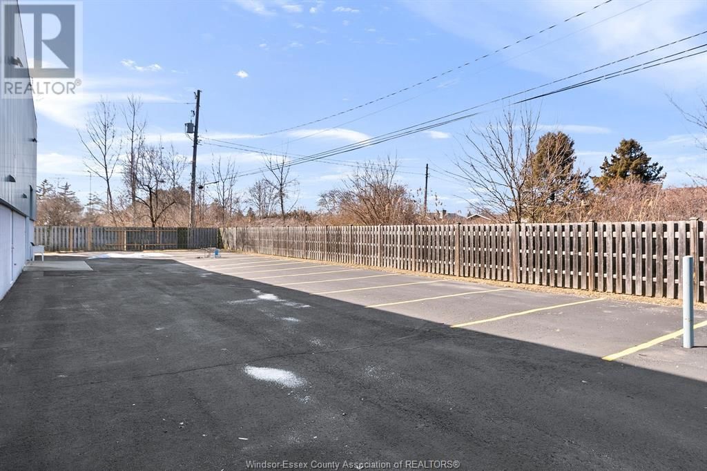 200 & 300 - 3215 JEFFERSON Image 11