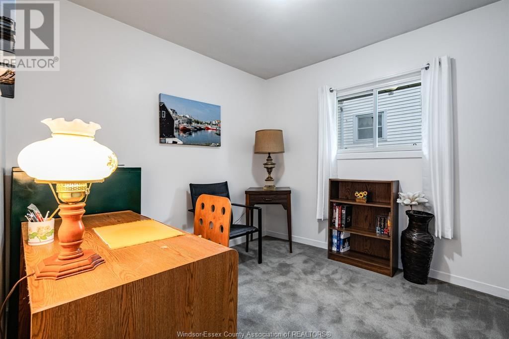 236 LANSDOWNE AVENUE Image 15