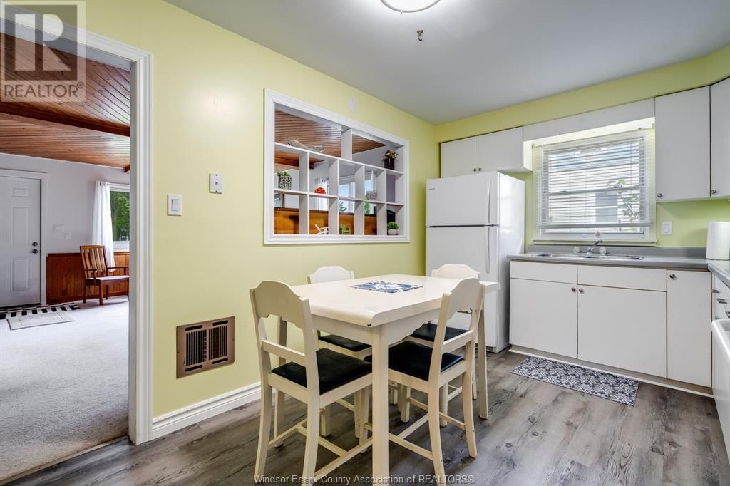 236 LANSDOWNE AVENUE Image 7