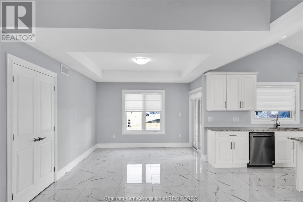 129 TUSCANY TRAIL Image 14