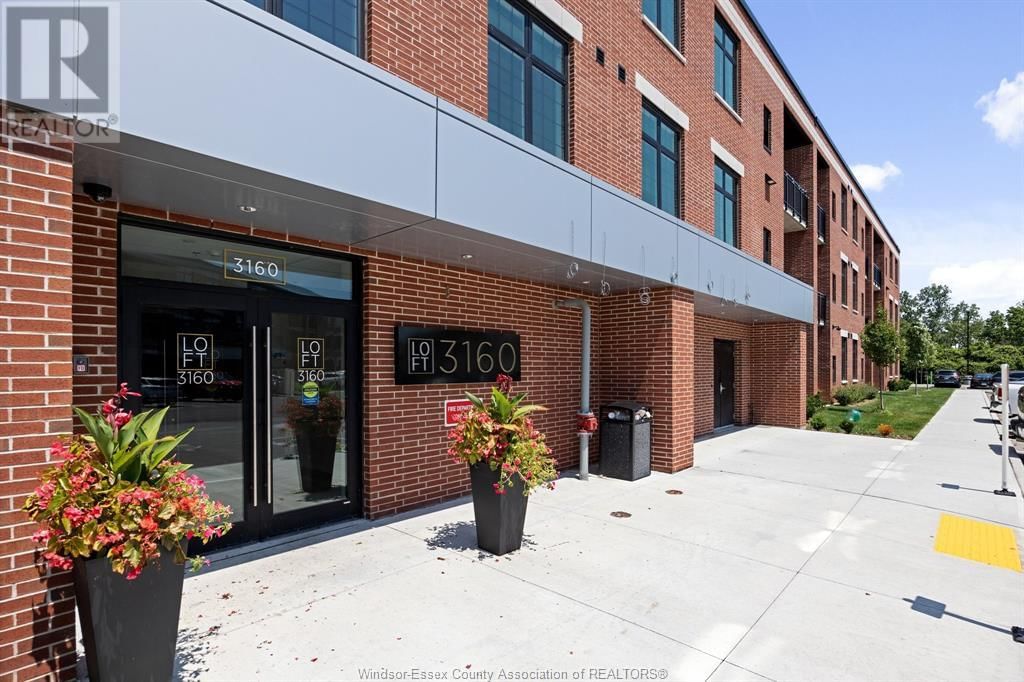 205 - 3160 MEADOWBROOK LANE Image 22