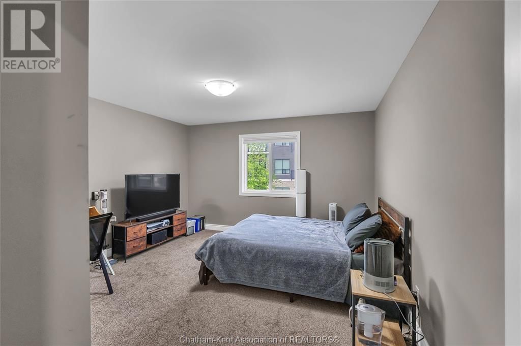 161 CHURCHILL PARK ROAD Image 31