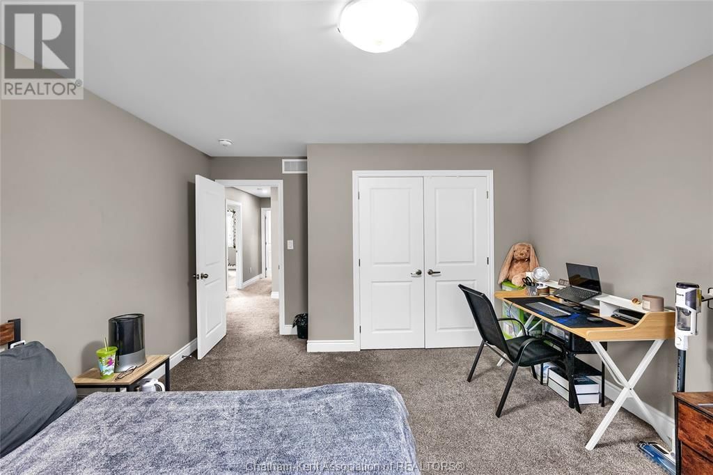 161 CHURCHILL PARK ROAD Image 33