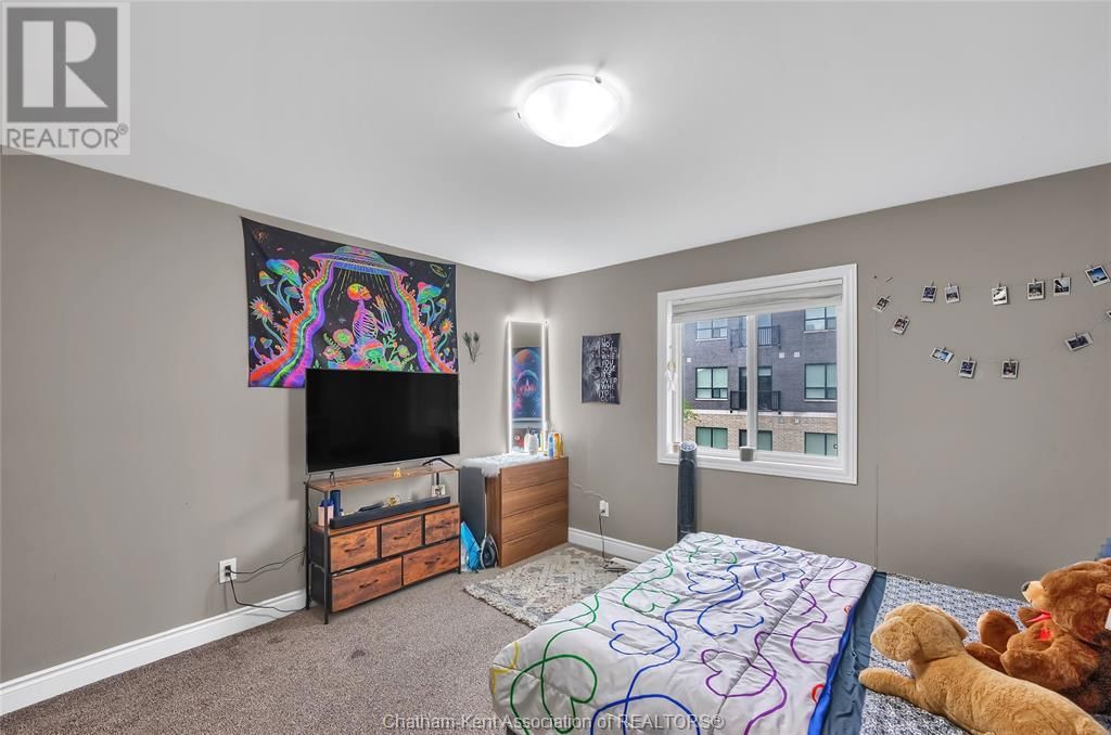 161 CHURCHILL PARK ROAD Image 35