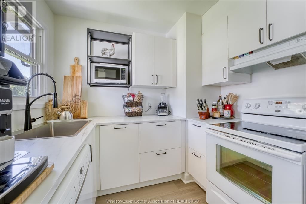 4062 ROSELAND DRIVE EAST Image 16