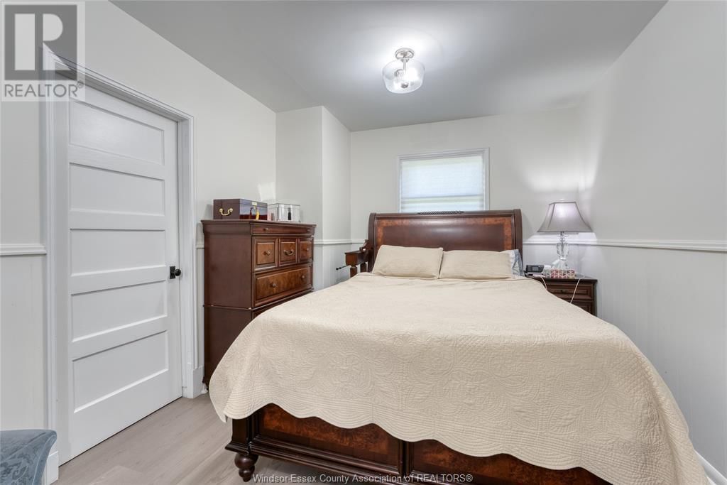 4062 ROSELAND DRIVE EAST Image 24