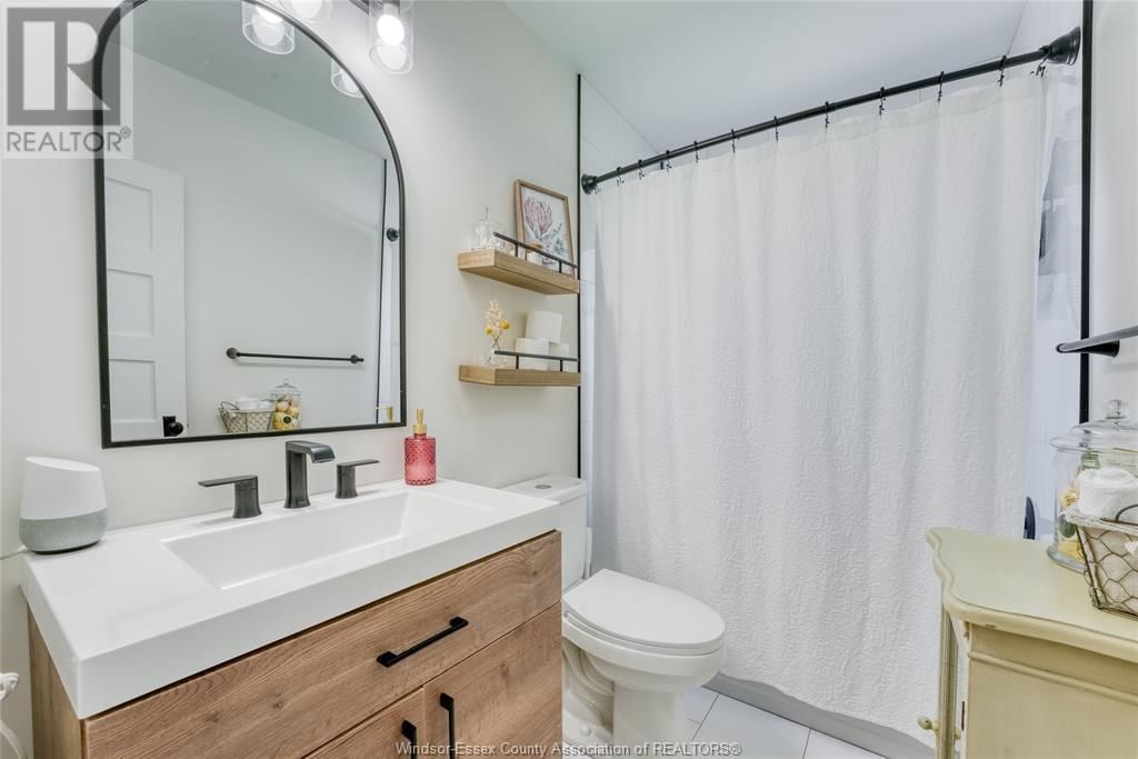 4062 ROSELAND DRIVE EAST Image 26