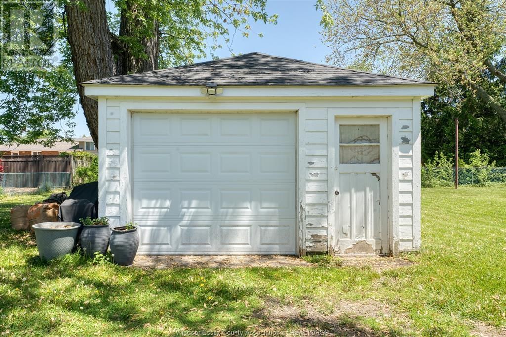 4062 ROSELAND DRIVE EAST Image 36