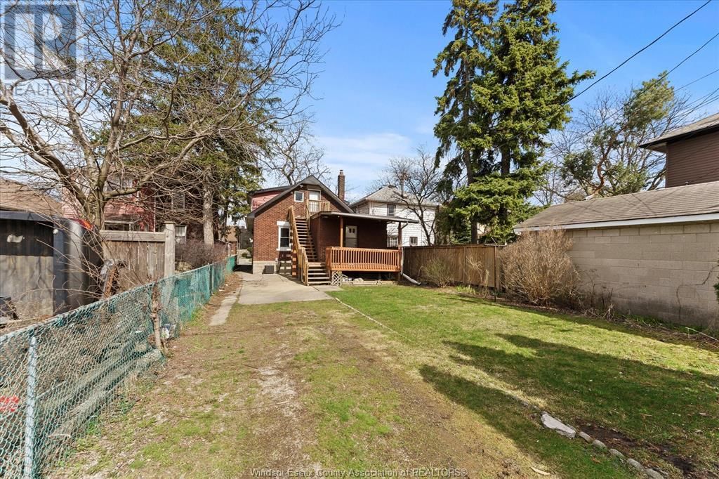1427 BRUCE AVENUE Image 30