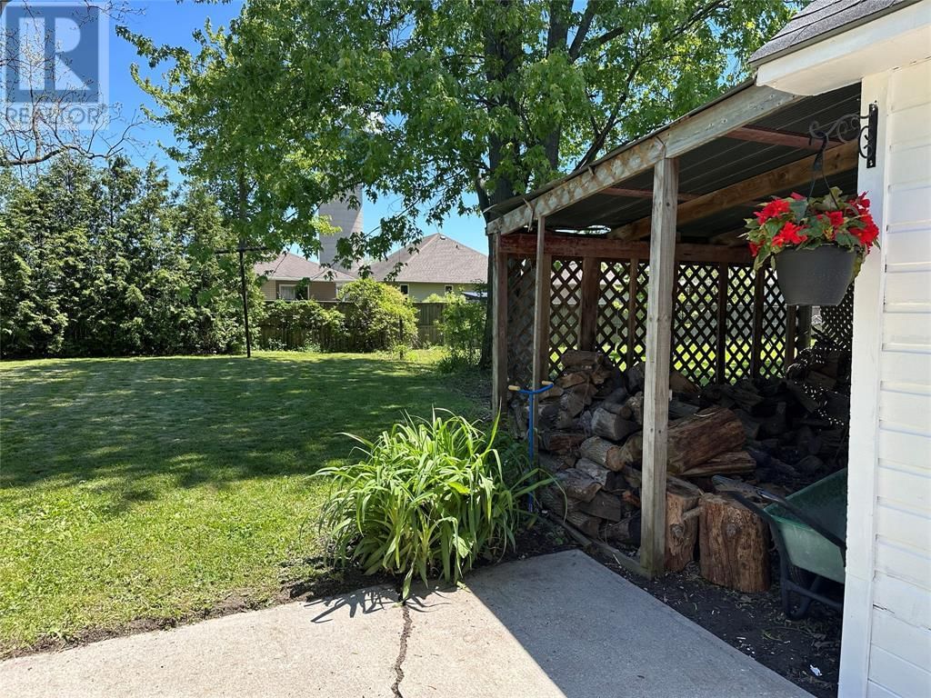 338 EUREKA STREET Image 19