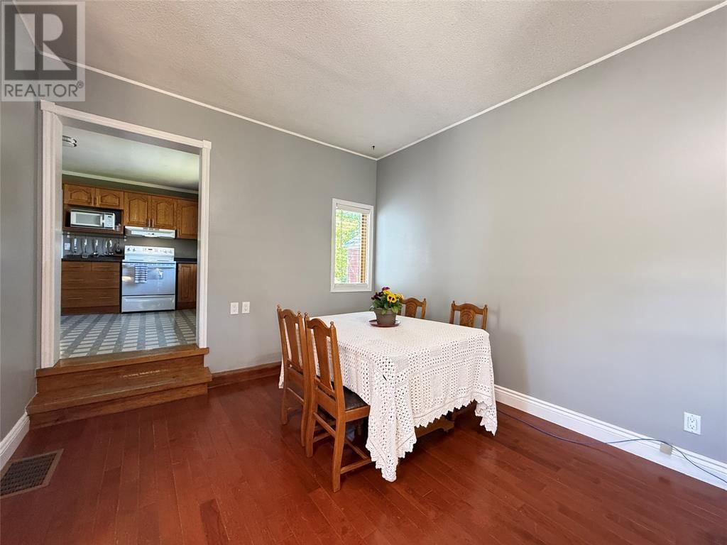 338 EUREKA STREET Image 5