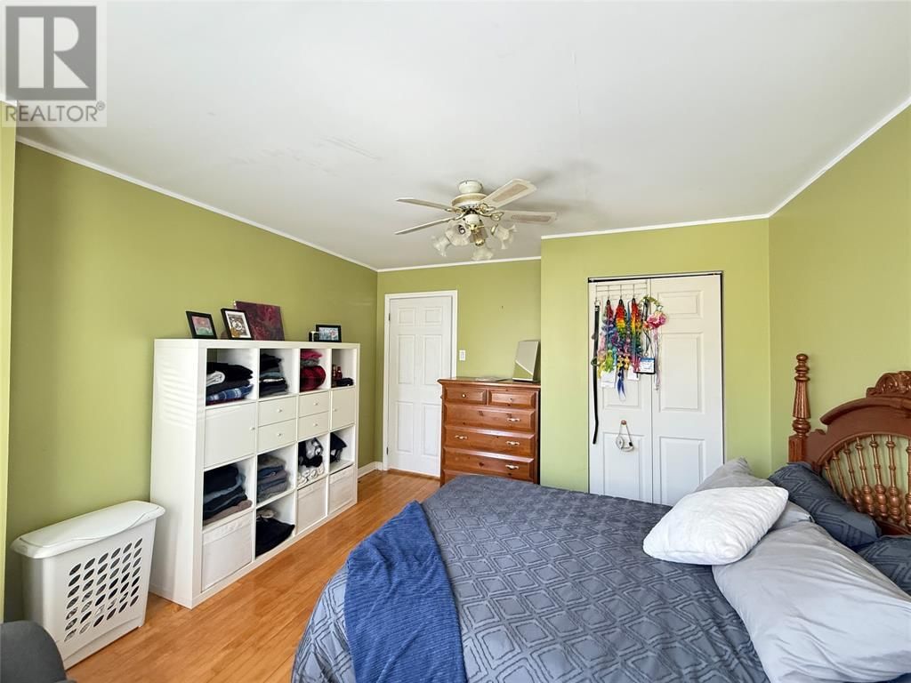 338 EUREKA STREET Image 8