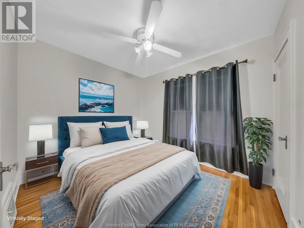 2272 DOUGALL AVENUE Image 13