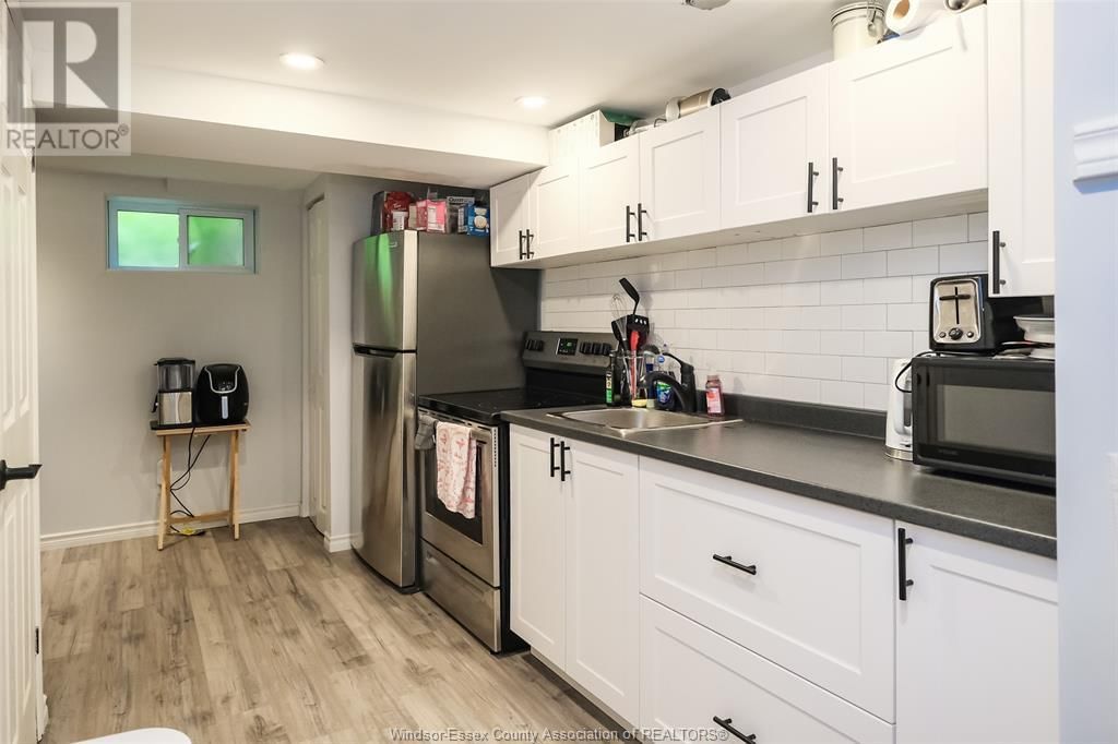 1523 BENJAMIN AVENUE Image 10