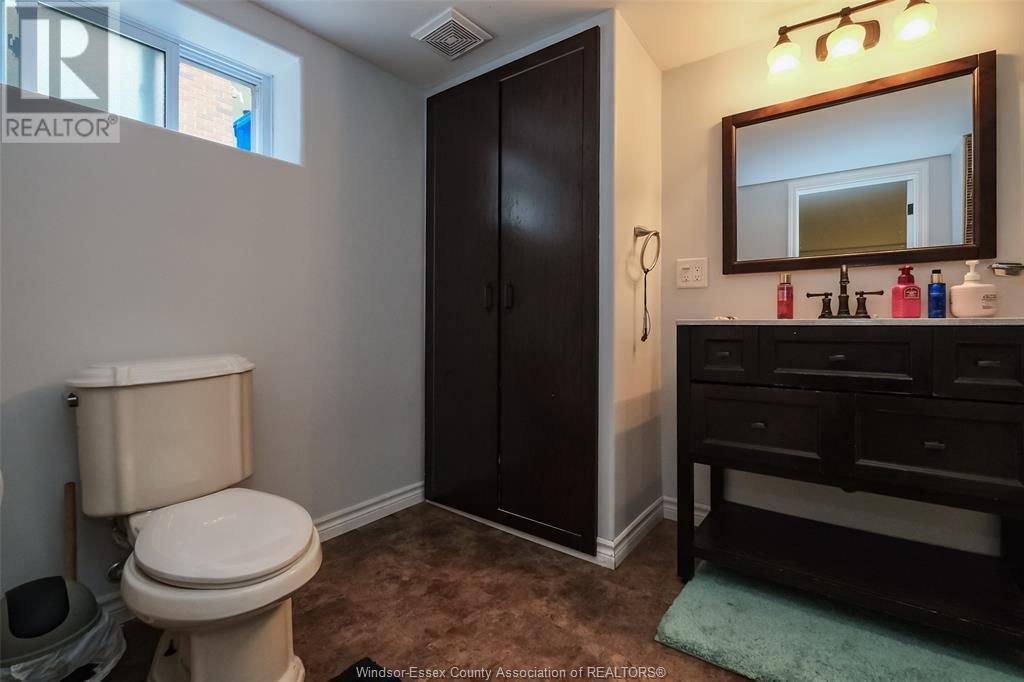1523 BENJAMIN AVENUE Image 14