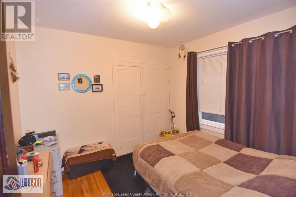 988-990 VICTORIA Image 14