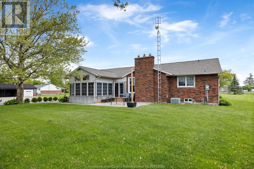 836 TALBOT ROAD Image 28