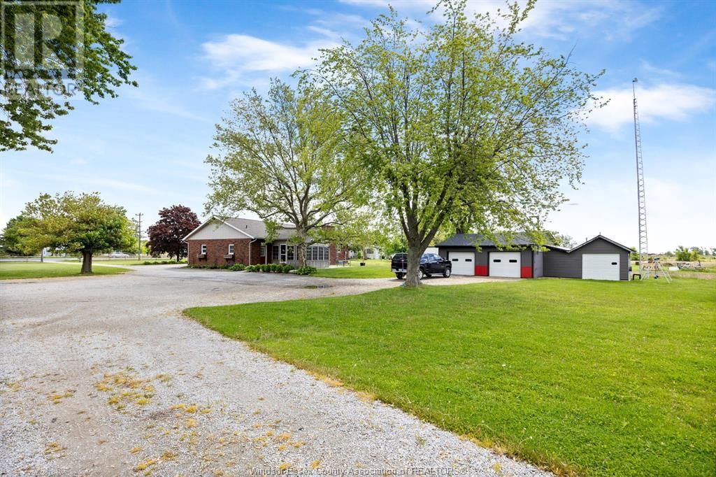 836 TALBOT ROAD Image 30