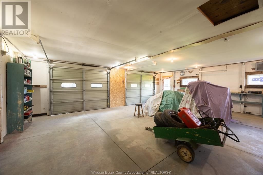 836 TALBOT ROAD Image 36