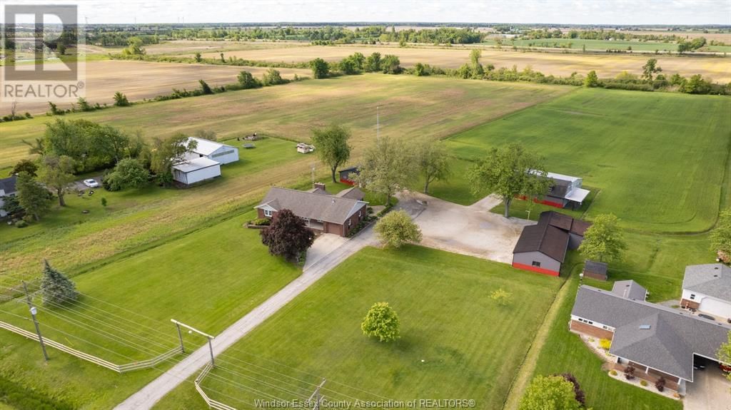 836 TALBOT ROAD Image 39