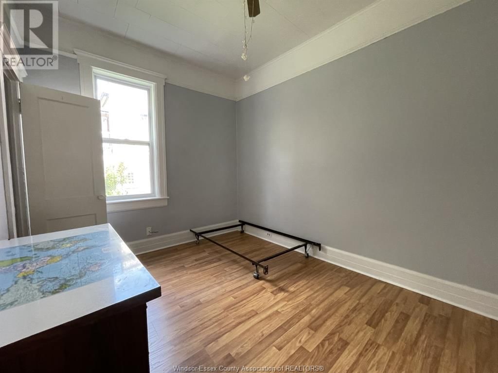 3338 SANDWICH STREET Image 3