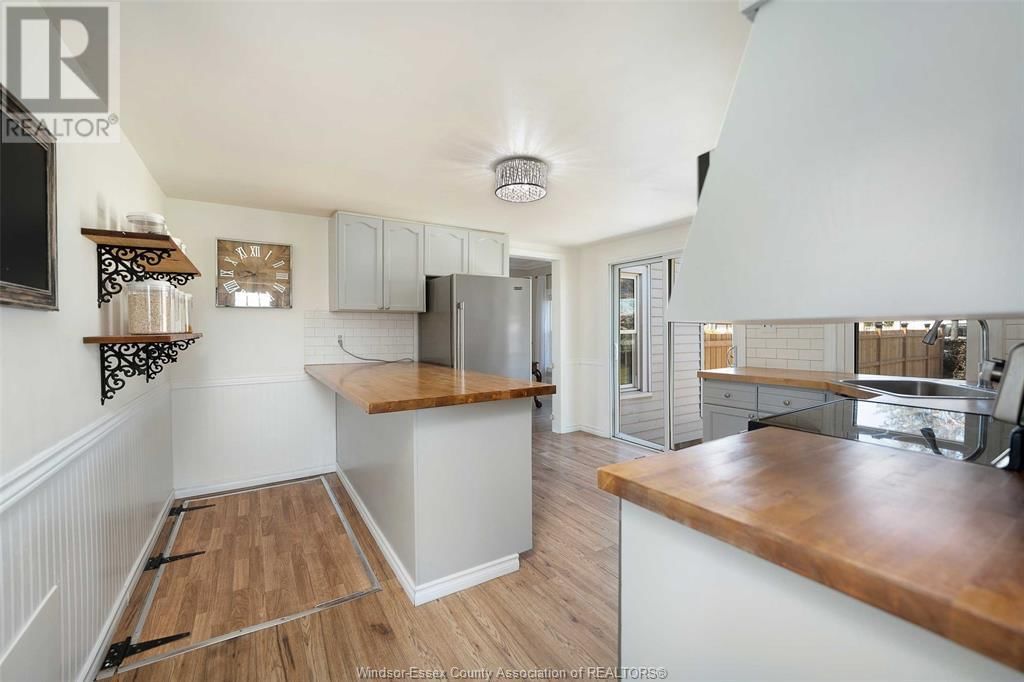 5290 HURON CHURCH LINE ROAD Image 13