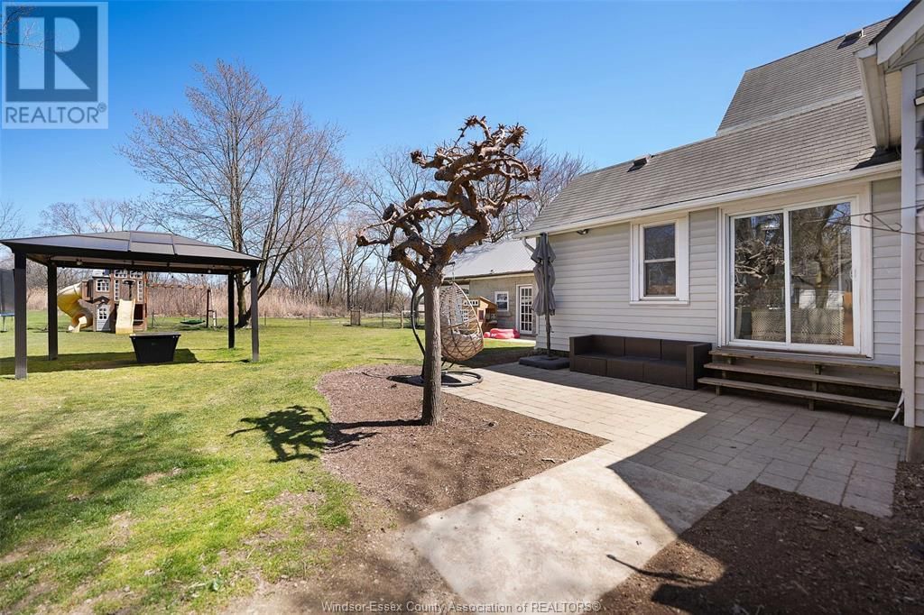 5290 HURON CHURCH LINE ROAD Image 32