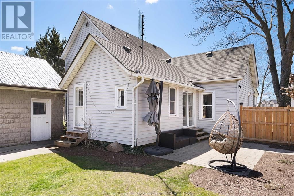 5290 HURON CHURCH LINE ROAD Image 36