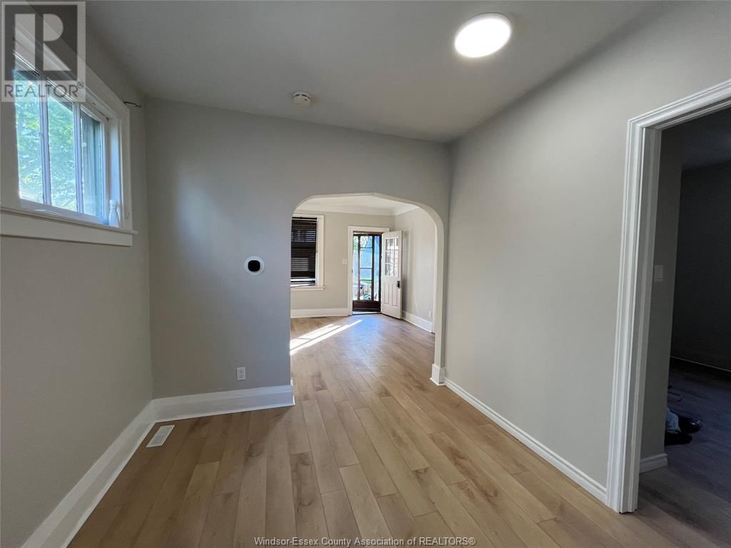 944 MCKAY Image 18