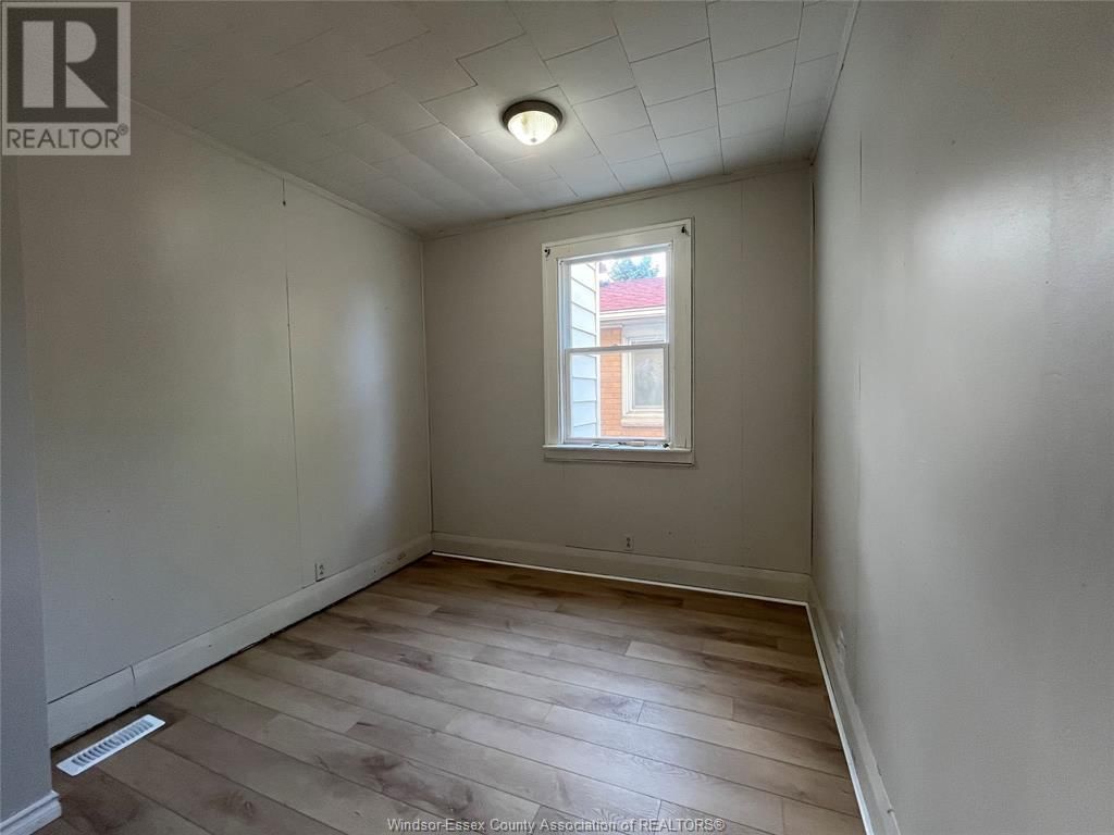 944 MCKAY Image 33