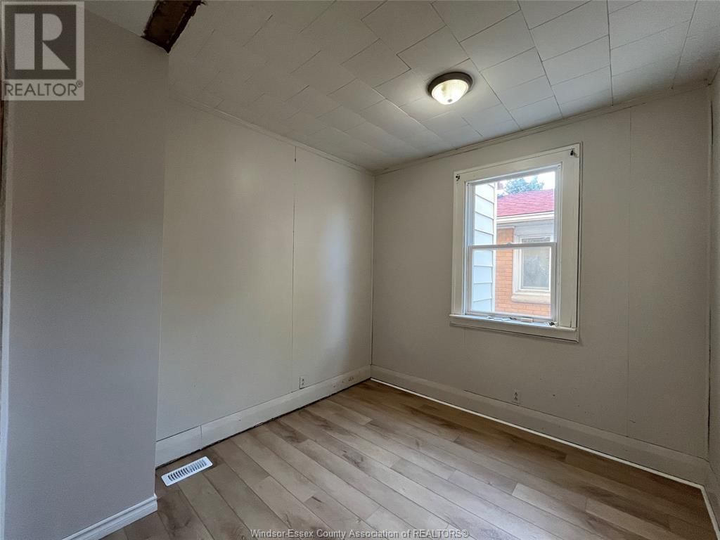 944 MCKAY Image 38