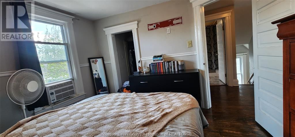 434 GLADSTONE Image 11