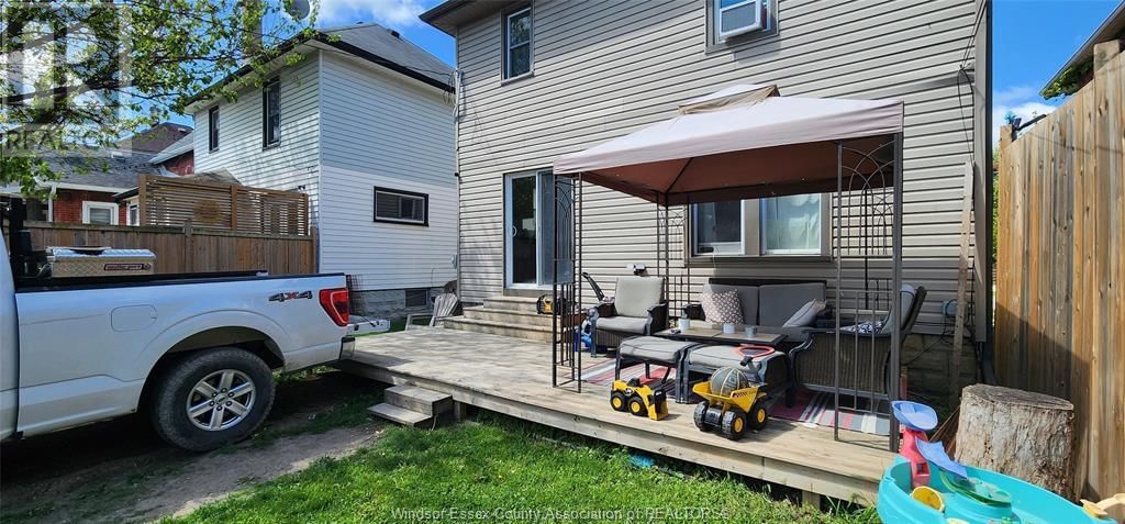 434 GLADSTONE Image 18