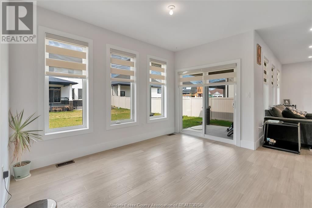 336 CHRISTINE AVENUE Image 12