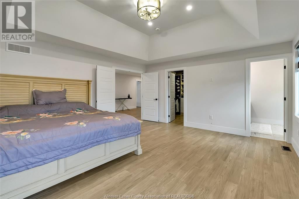 336 CHRISTINE AVENUE Image 16