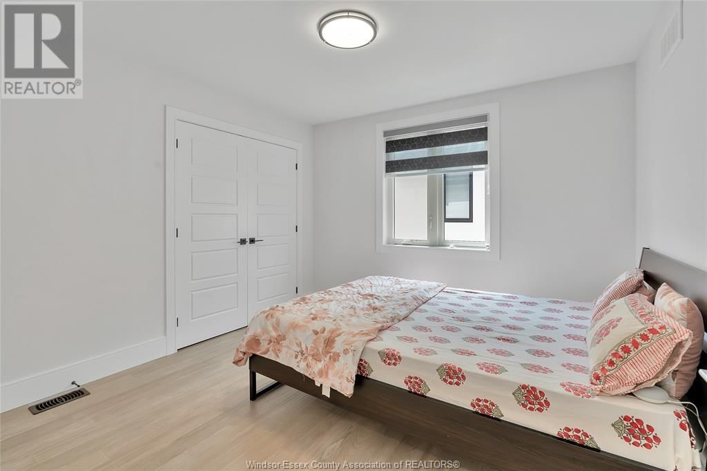 336 CHRISTINE AVENUE Image 19