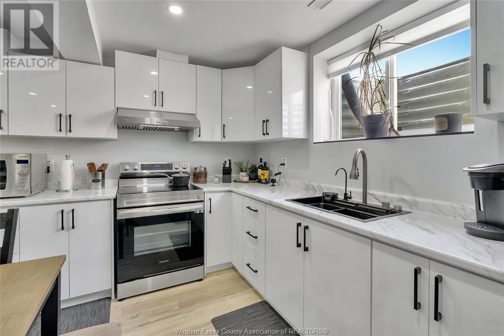 336 CHRISTINE AVENUE Image 28