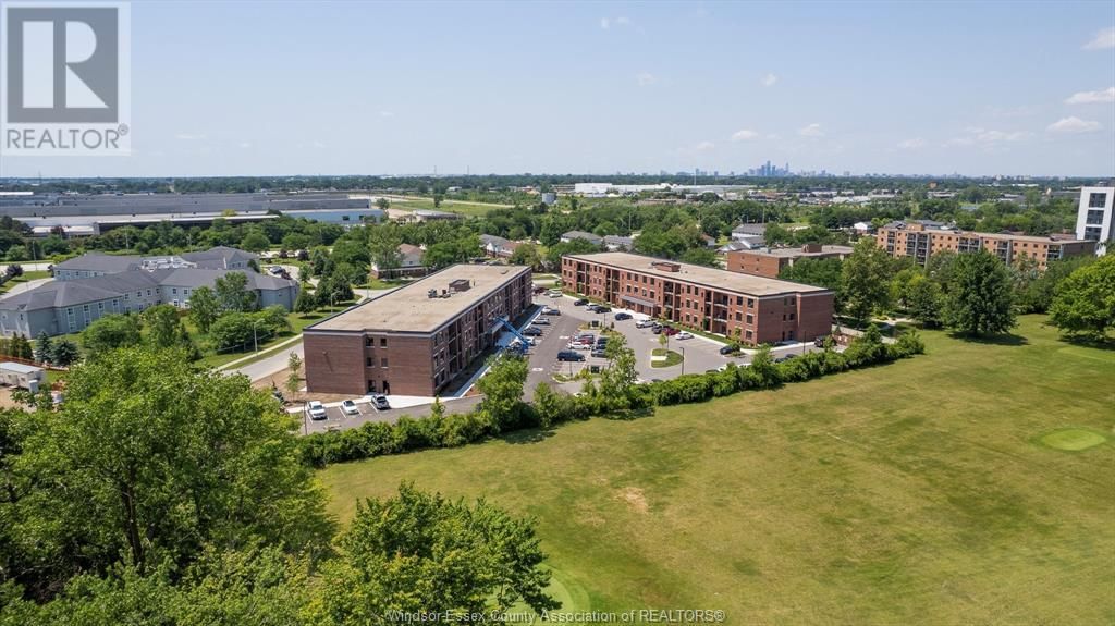120 - 3180 MEADOWBROOK LANE Image 35