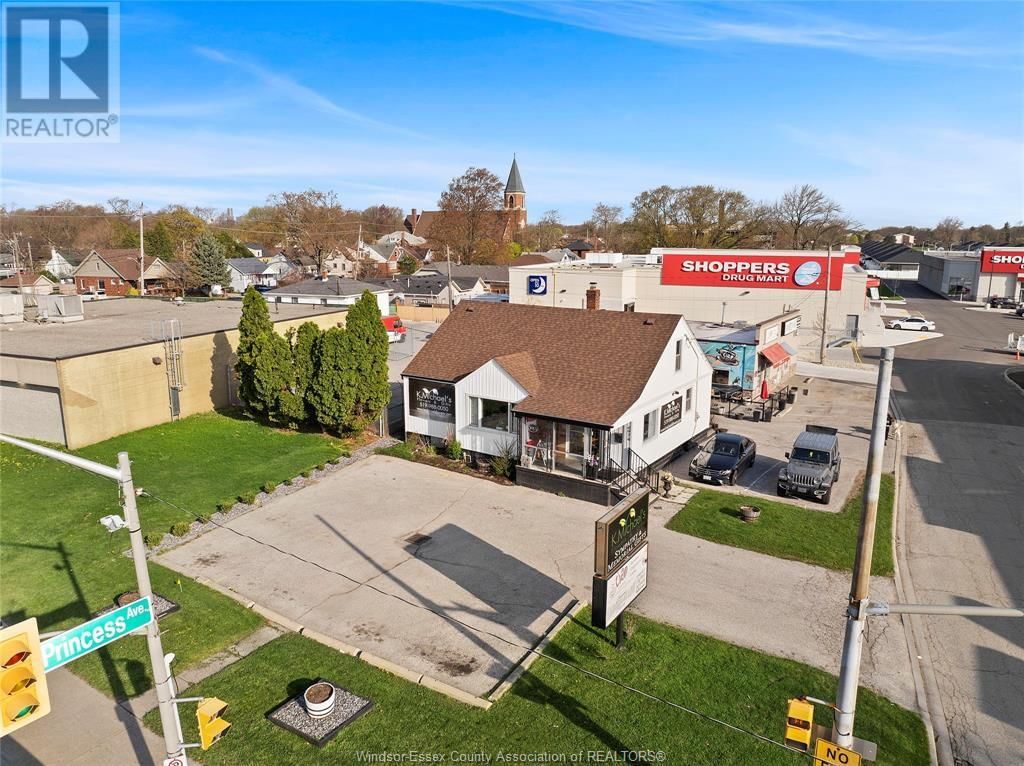 4974 TECUMSEH ROAD EAST Image 30