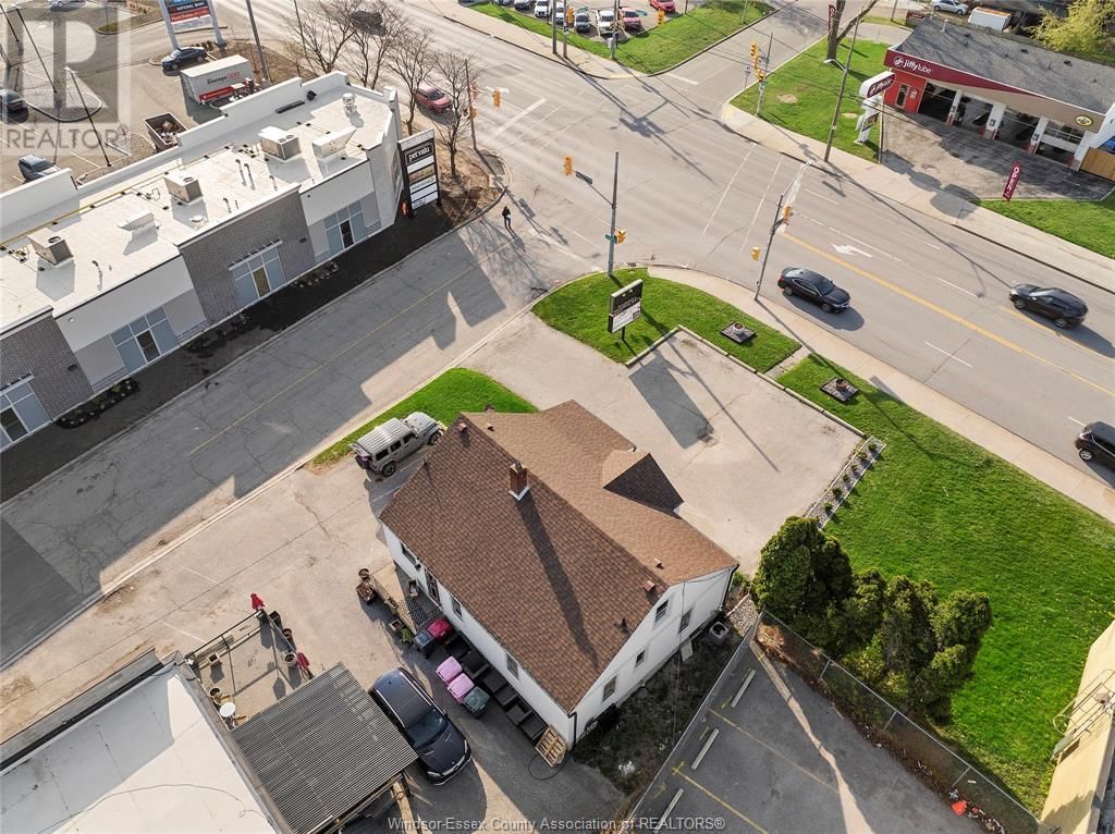 4974 TECUMSEH ROAD EAST Image 31