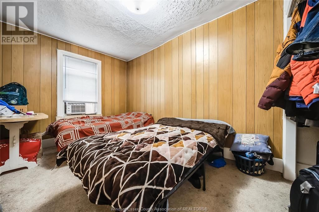 884 CURRY AVENUE Image 7
