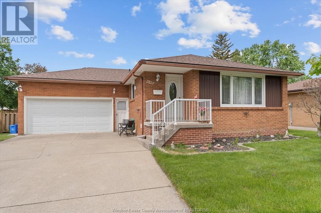 2827 MCMAHON AVENUE Image 1