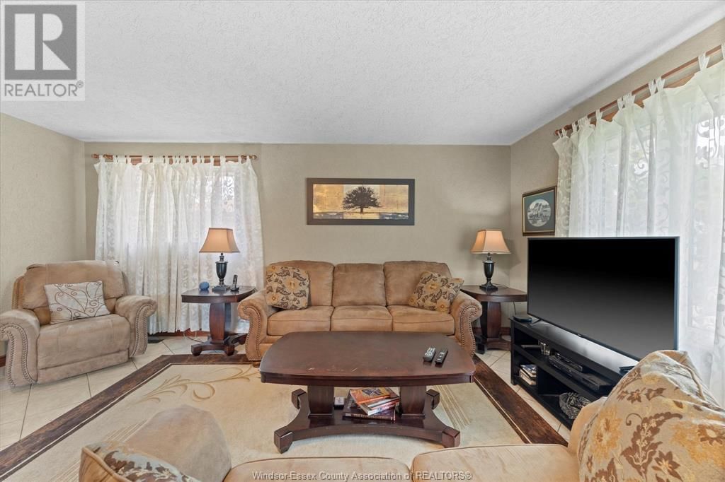 2827 MCMAHON AVENUE Image 14