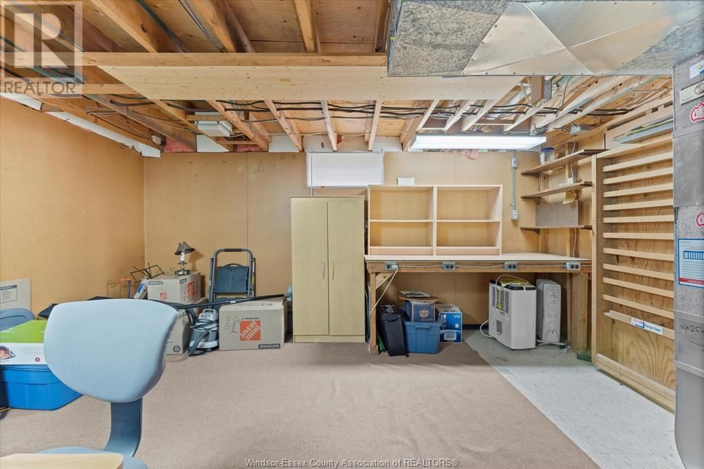 2827 MCMAHON AVENUE Image 27