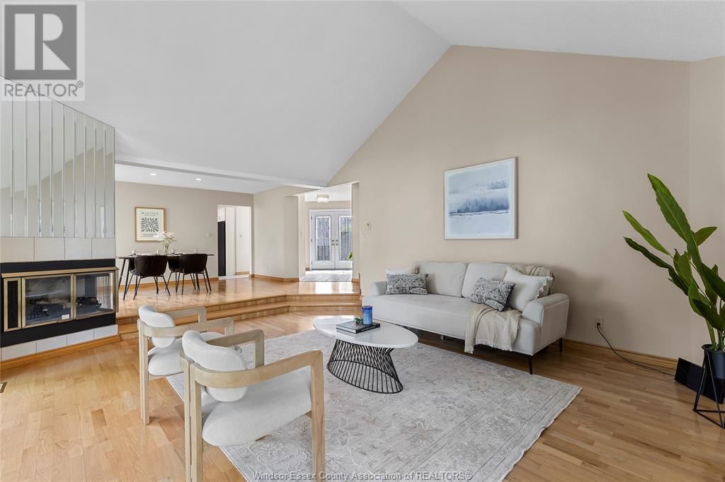 143 MARINE DRIVE Image 10