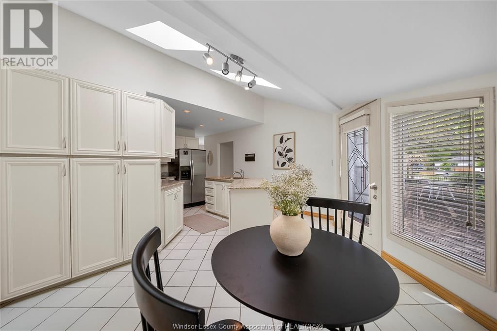 143 MARINE DRIVE Image 16
